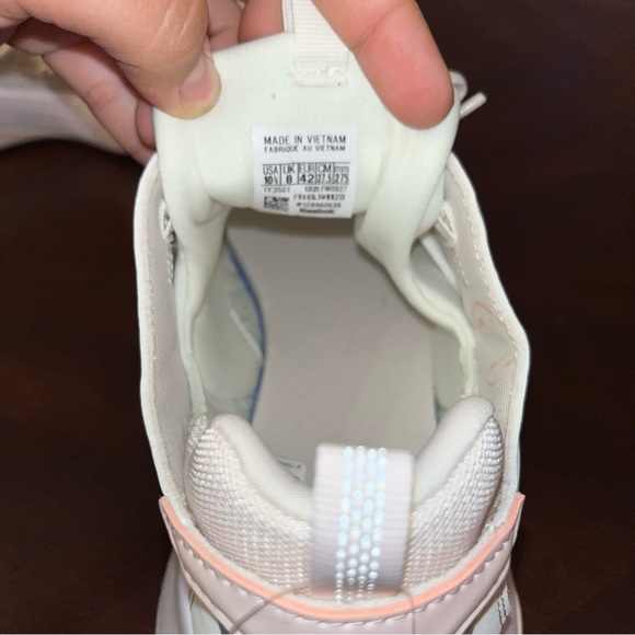 Rebook White chunky sneakers brand new size 10.5 - Picture 8 of 8